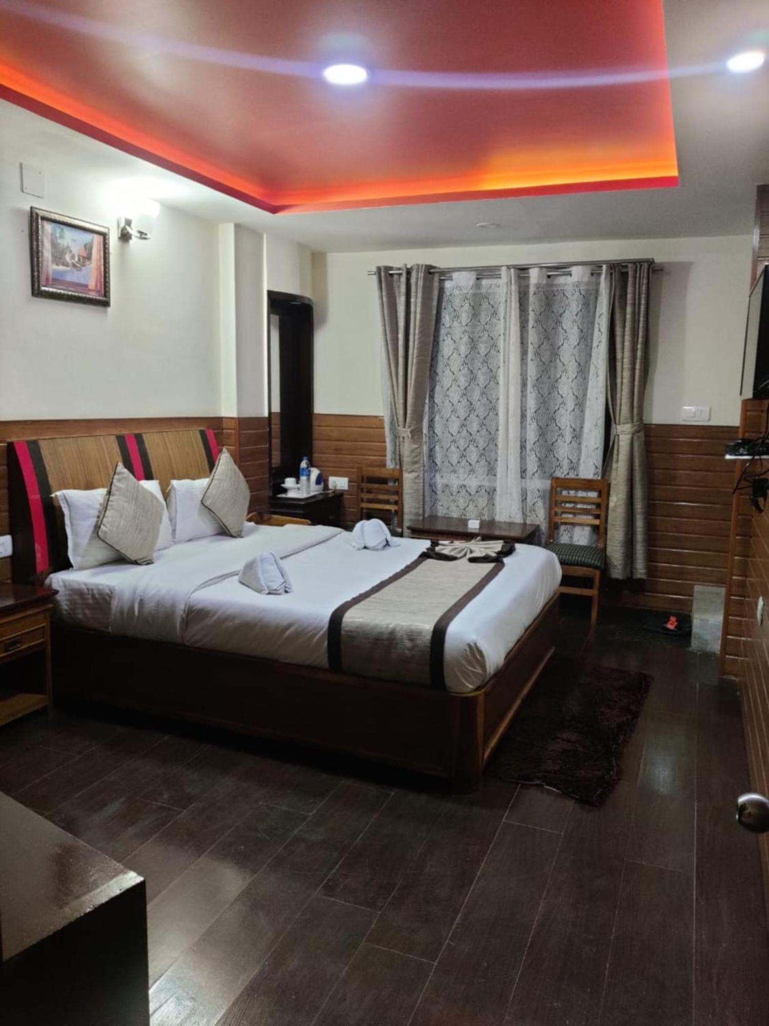 Goroomgo Kasturi Palace Darjeeling 다르질링 외부 사진